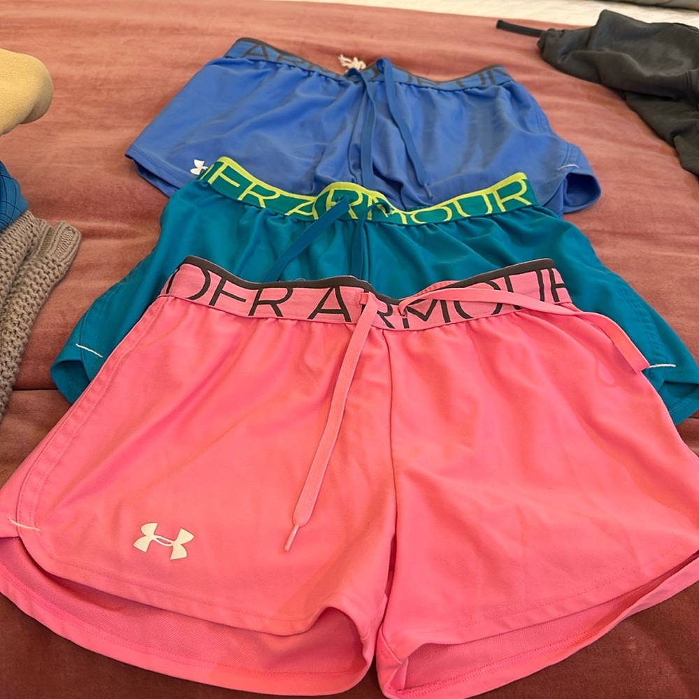 3 pair of size XS Under Armour women’s shorts